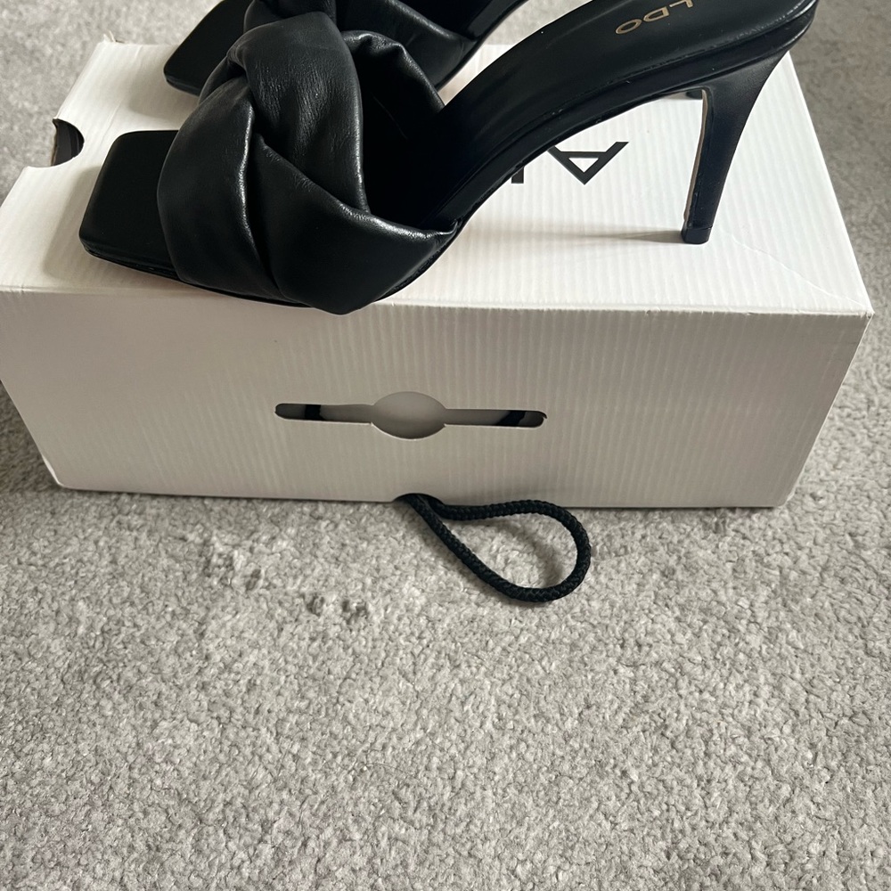 Aldo low heel leather slip on - Picture 3 of 4